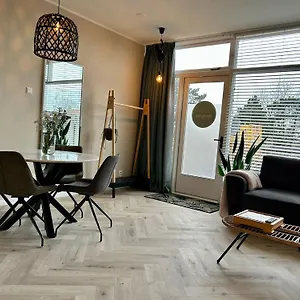 Amsterdam 34, Private Garden Apartment